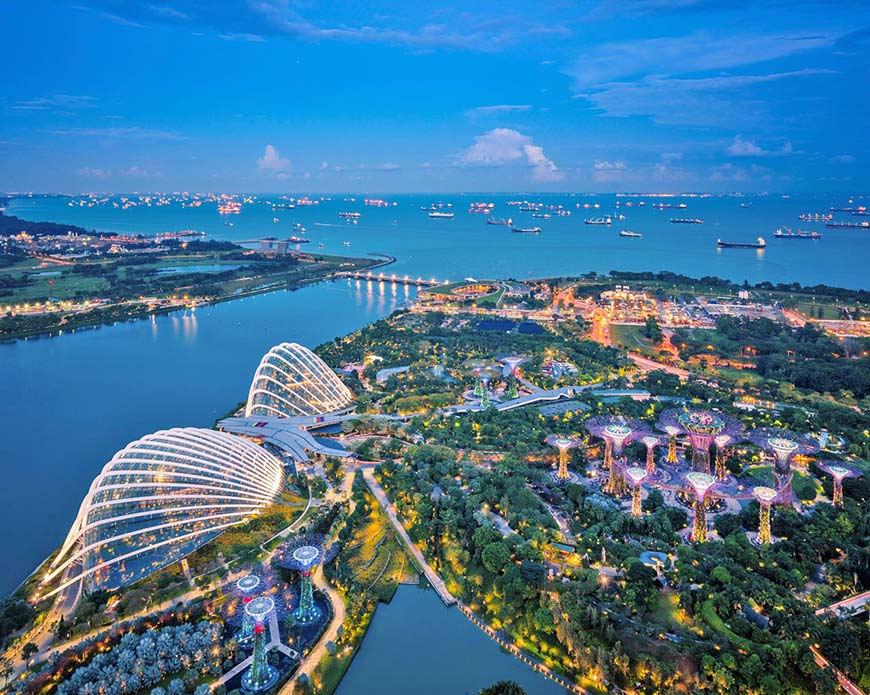 Exploring the Essence of Singapore: Crafting a Comprehensive Journey through a City-State Marvel