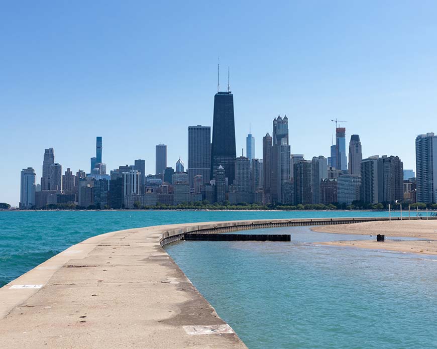Wandering Along the Lakefront: A Breathtaking Cycling Odyssey in Chicago