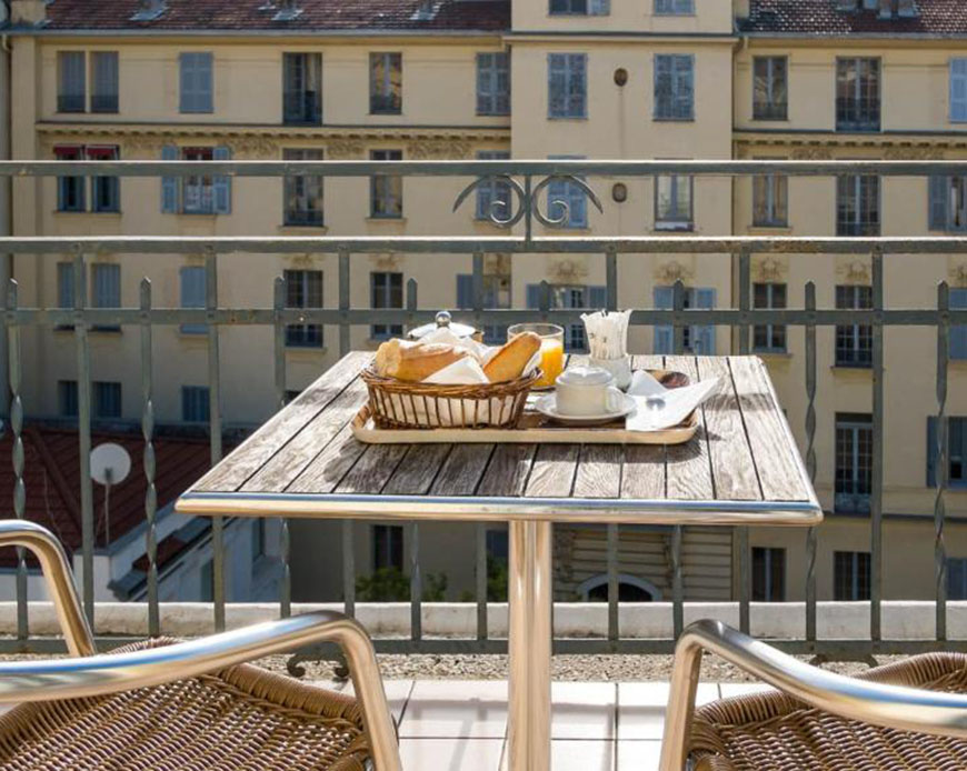 Where to Stay in Nice: Top Budget Hotels Near the Promenade des Anglais